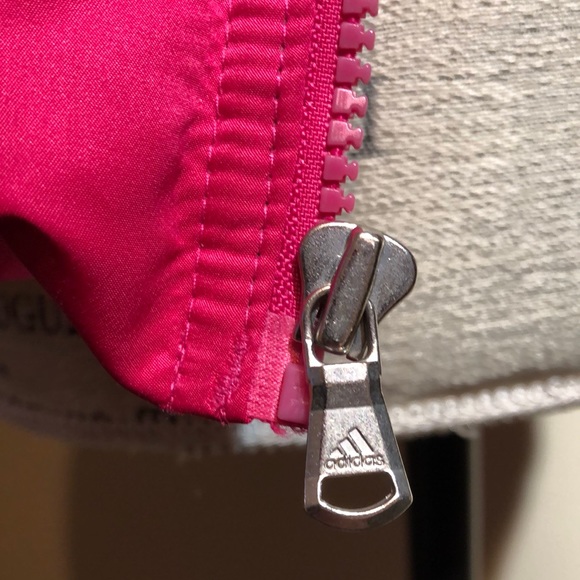 Adidas Puffer Vest - Picture 7 of 10